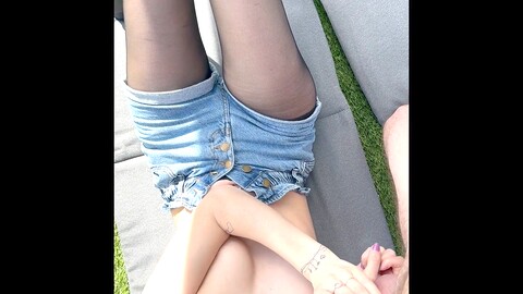 Compilation di sperma su collant in ebano  Compilation di sperma su collant in ebano