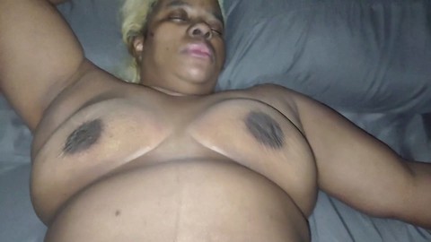 BBW gives head to hung black guy